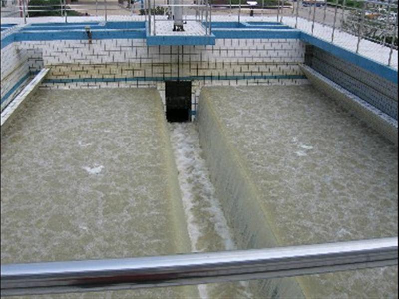 2008年污水处理亚硫酸钠使用现场